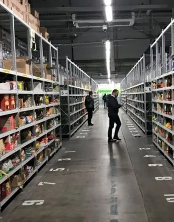 dark store fulfillment